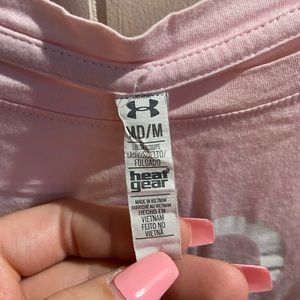 Pink t-shirt from under armour. Size Large